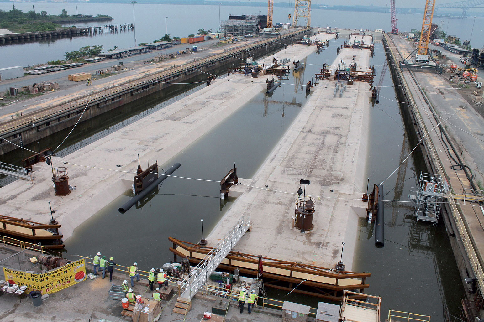 Tunelové segmenty pripravené na transport k rieke Elizabeth. 	Foto: Elizabeth River Tunnels Projects