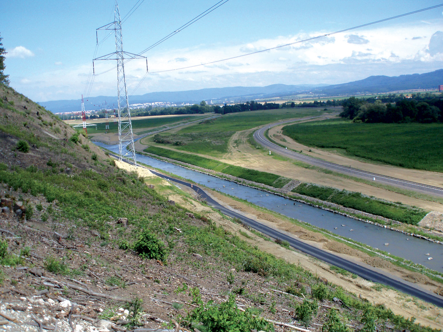 Celkový pohľad na ukončený projekt rozšírenia 11. ťažobného úseku v Novákoch