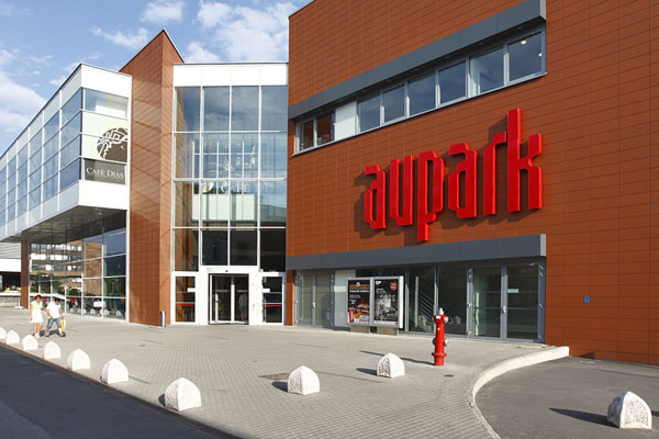 Žilina, Mirage,námestie, obchodné centrum