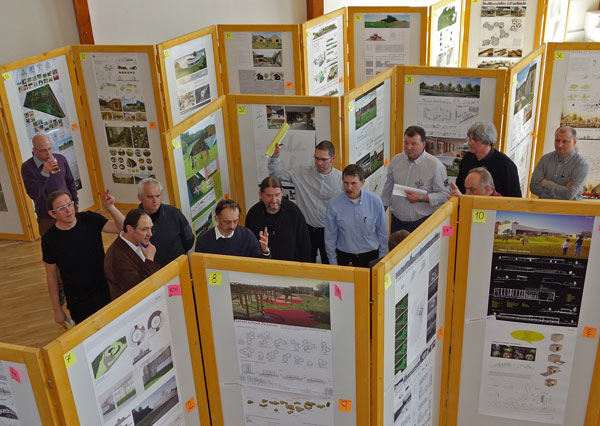 studenti architektury sutazili o najlepsi navrh lesnej skolky 6706 big image