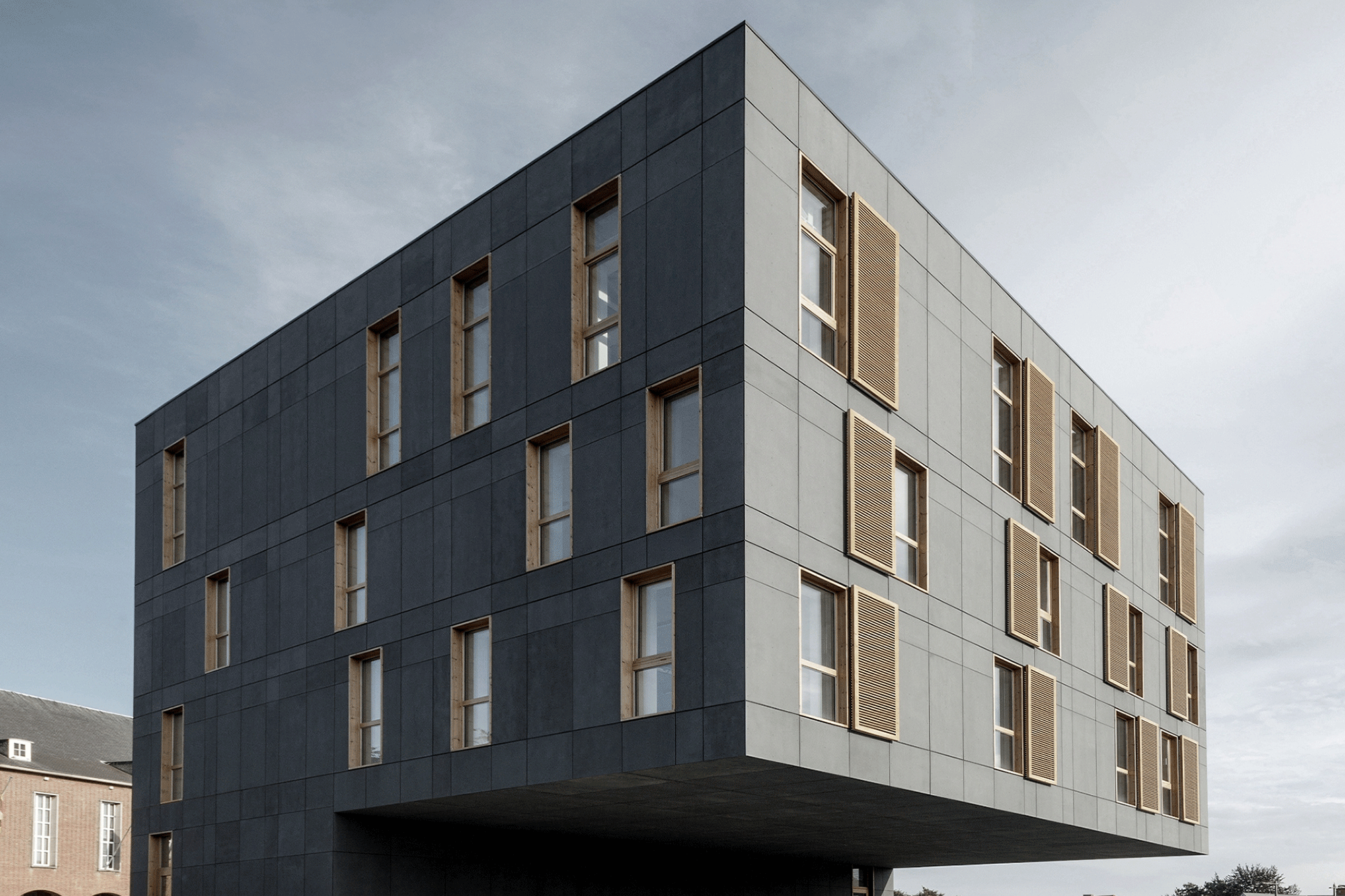 1 main image EQUITONE facade panels Mortsel city square.jpg