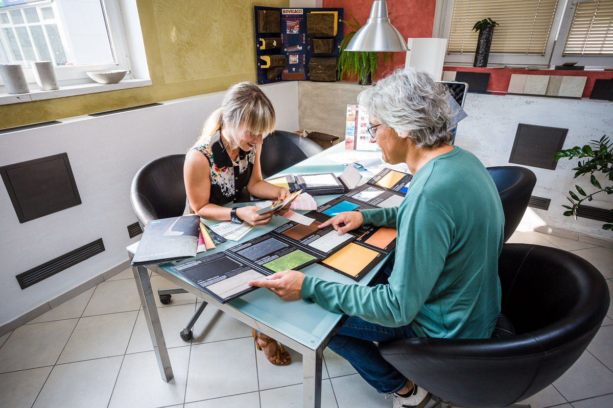 Odborníci dekoračného centra AVIS COLOR kladú dôraz na individuálny prístup ku každému zákazníkovi.