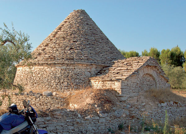 01 04 trullo big image