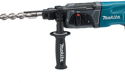 03Kladivo Makita HR2470