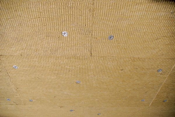 izolácie