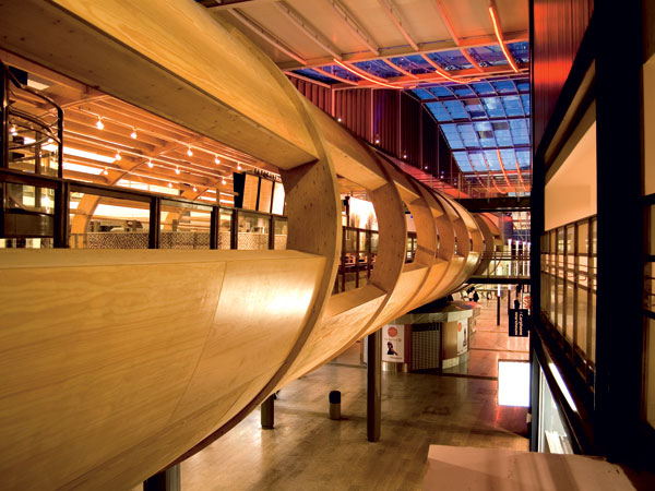 britsky architekt peter gamble pozyvame ludi naspat do prirody