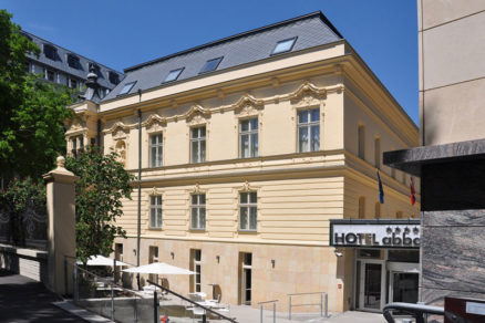 hotel abba v bratislave rekonstrukcia historickej budovy apristavba