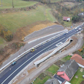 Rekonštrukcia cesty I/65 a úprava Kremnického potoka