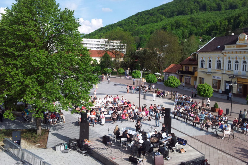 kupelne namestie v trencianskych tepliciach