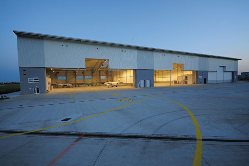 letiskovy hangar spolocnosti vip handling