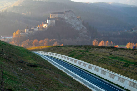 Monitoring geotechnických objektov pri výstavbe rýchlostných komunikácií