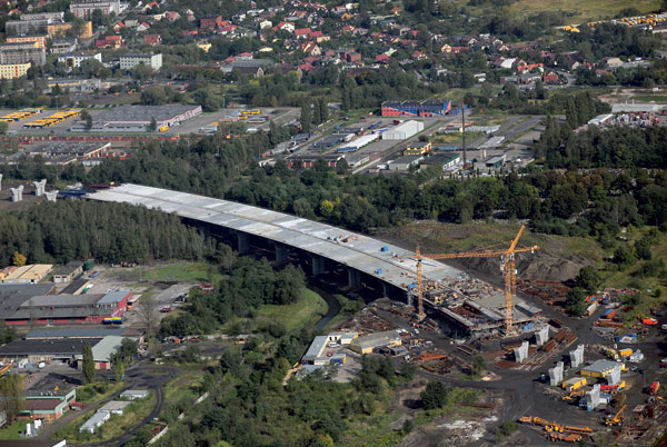 mostna estakada na useku dialnice a1 sosnica maciejow