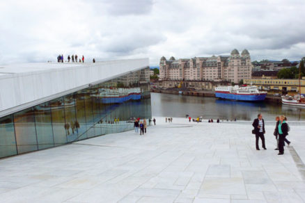 Národná opera a balet v Oslo  sa stala symbolom Nórska