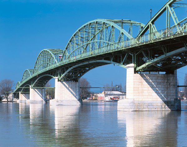 obnova mosta marie valerie cez dunaj