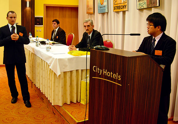 odborna stranka bratislavskeho sympozia strechy 2012