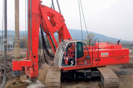 piloty screwsol pri zakladani stavieb