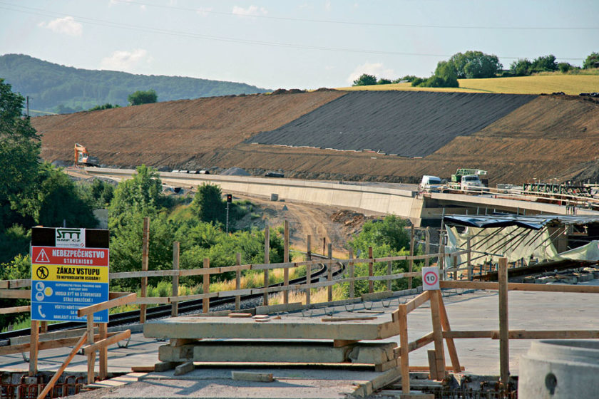 pouzitie geosyntetickych materialov na stavbe r1