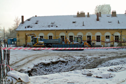 Práca na šikmej i plochej streche