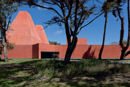 Pritzkerova cena pre portugalského architekta