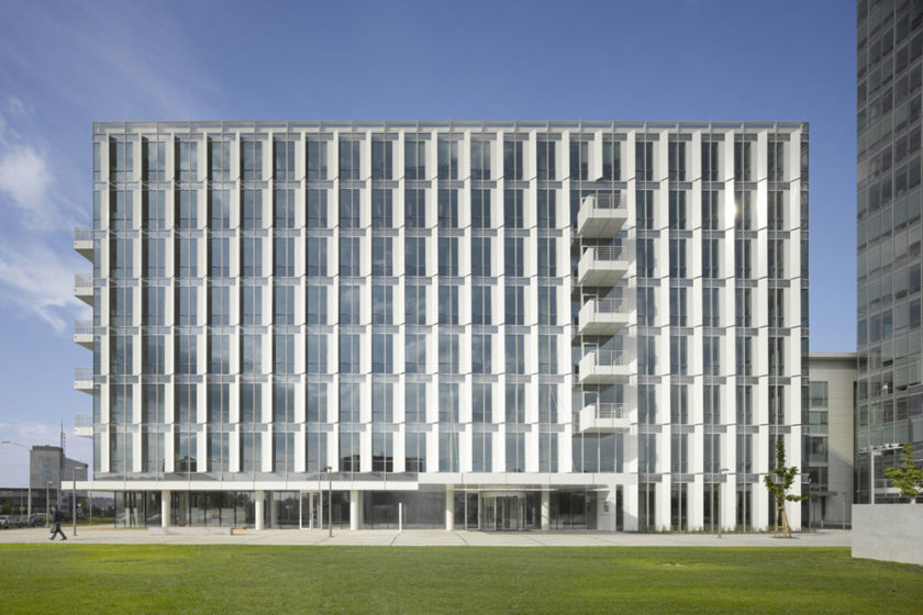 richard meier dokoncil city green court vprahe