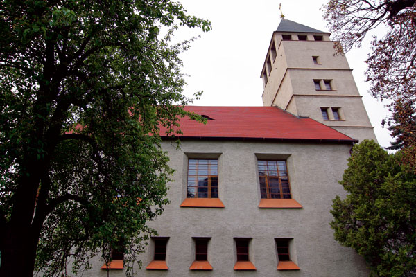 Siegfried Theiss: Evanjelický kostol v Bratislave-Prievoze