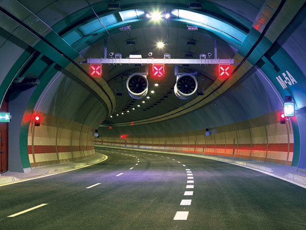 slovenski tunelari existuju nielen vpejorativnom zmysle