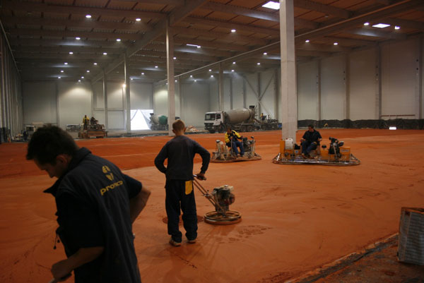 spolupraca realizatora priemyselnych podlah s dodavatelom betonu