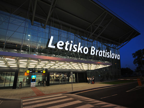 terminal letisko m. r. stefanika bratislava airport bratislava a. s. bts