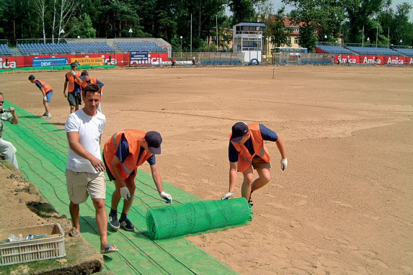 vyhrievanie travnikov futbalovych stadionov